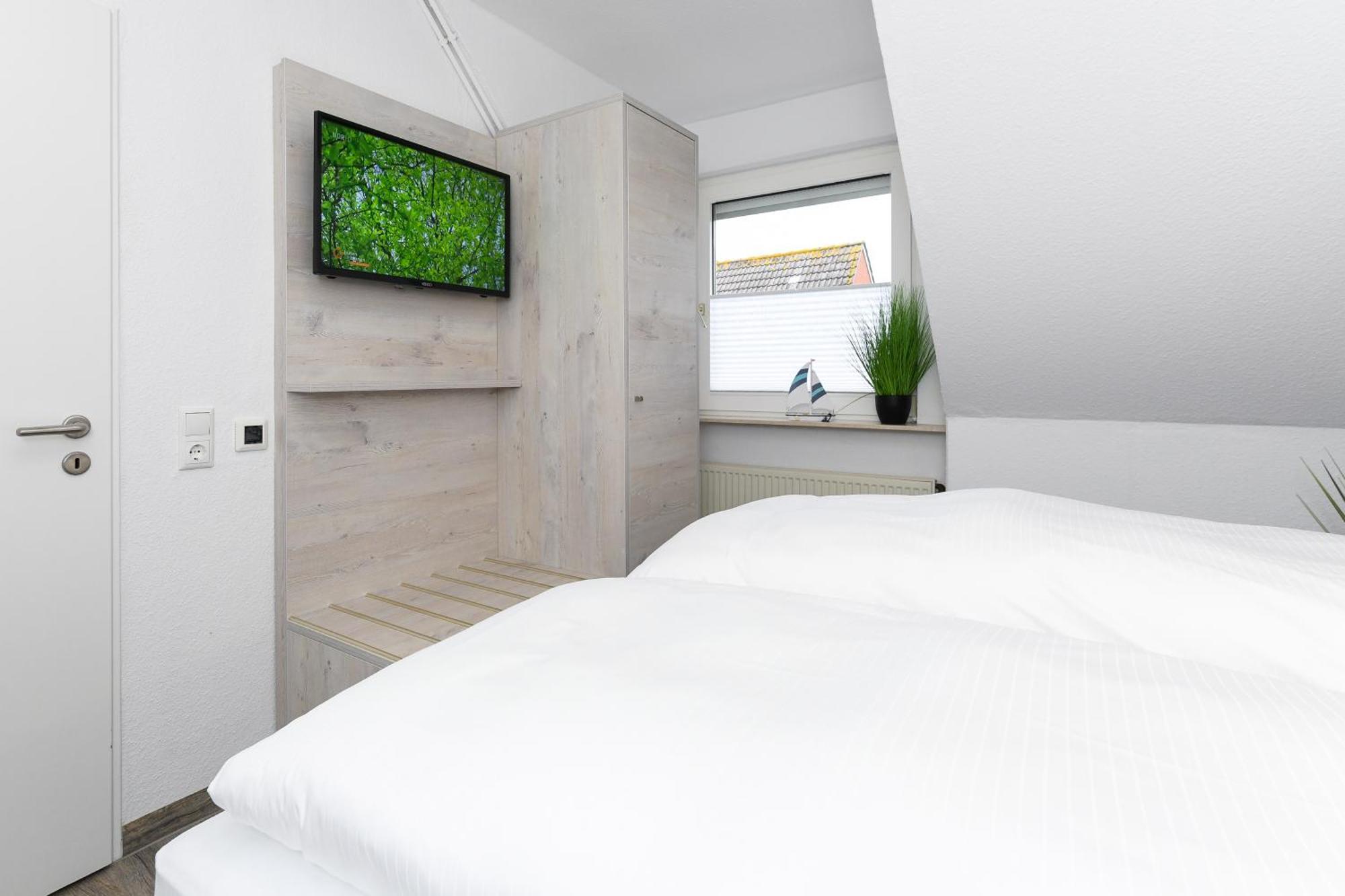 Haus Strandkorb Mit Fruehstuecksoption Bensersiel Exterior foto
